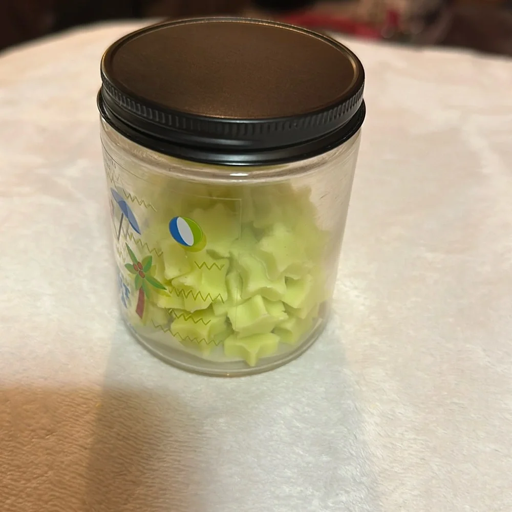 Bath & Body Works Coconut Colada Hand Poured Wax Melts